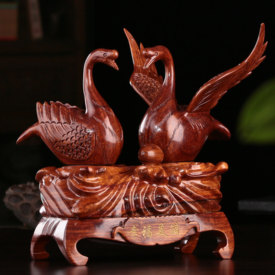 百年好合，紅木雕刻中的永恒祝福——婚慶工藝禮品賞析